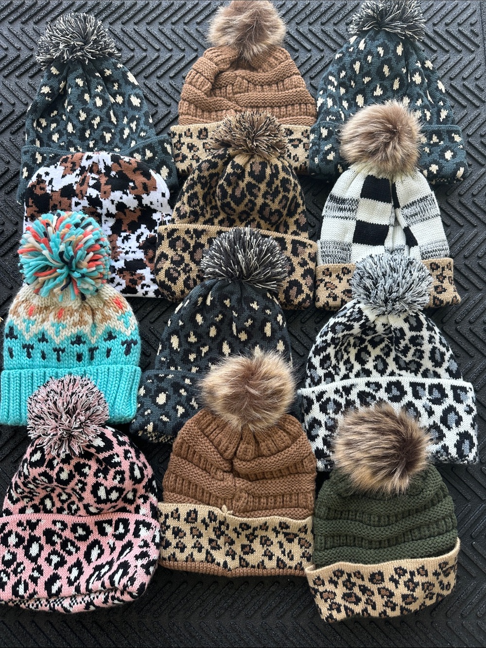 Bundle lot NWOT boutique beanies ladies women’s 12 count